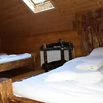 Berloga-sinevir Inn *