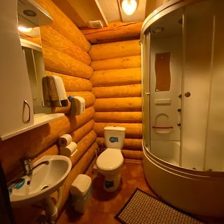 Berloga-sinevir Mini-hôtel Synevyrsʼka Polyana