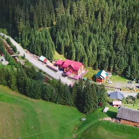Berloga-sinevir Mini-hôtel Synevyrsʼka Polyana