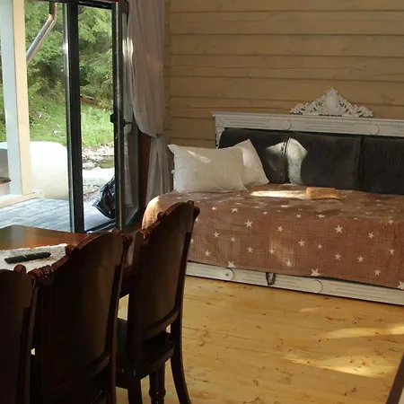 Berloga-sinevir * Synevyrsʼka Polyana