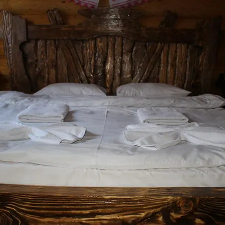 Berloga-sinevir Mini-hôtel