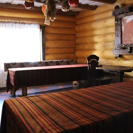 Berloga-sinevir * Synevyrsʼka Polyana