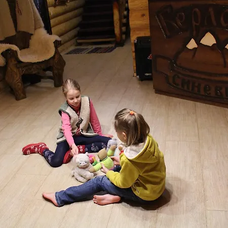 Berloga-sinevir Mini-hôtel